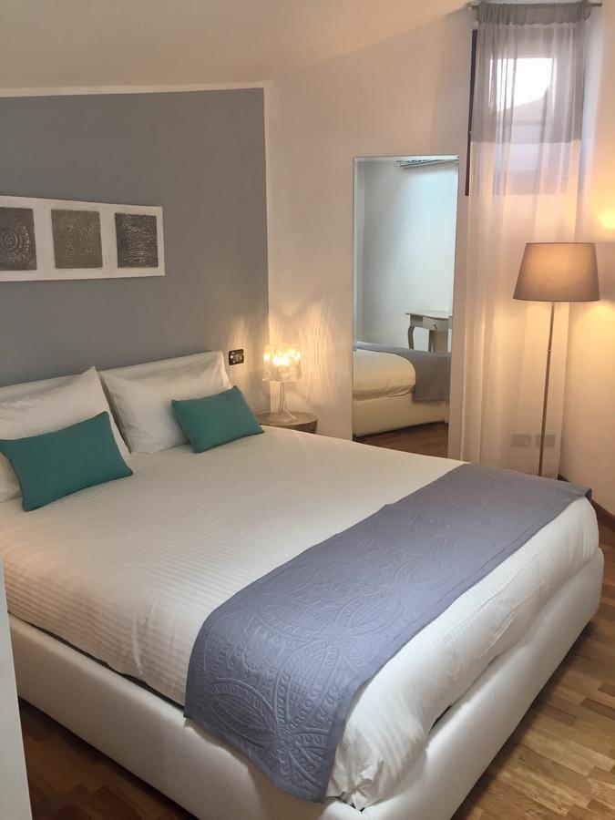 Marie Rose Luxury B&B & Apartment Desenzano del Garda Exterior photo