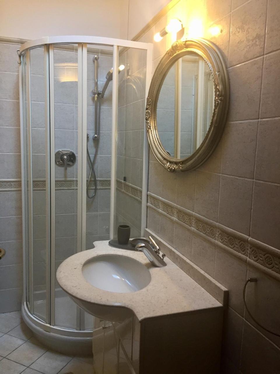 Marie Rose Luxury B&B & Apartment Desenzano del Garda Exterior photo